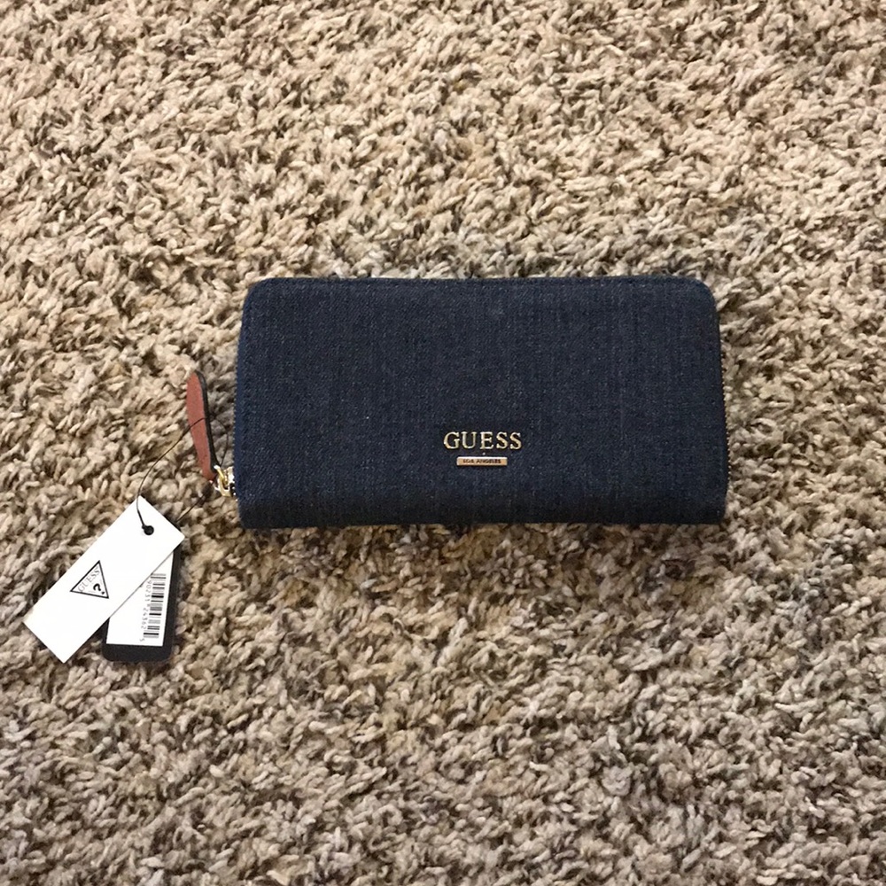 Guess wallet